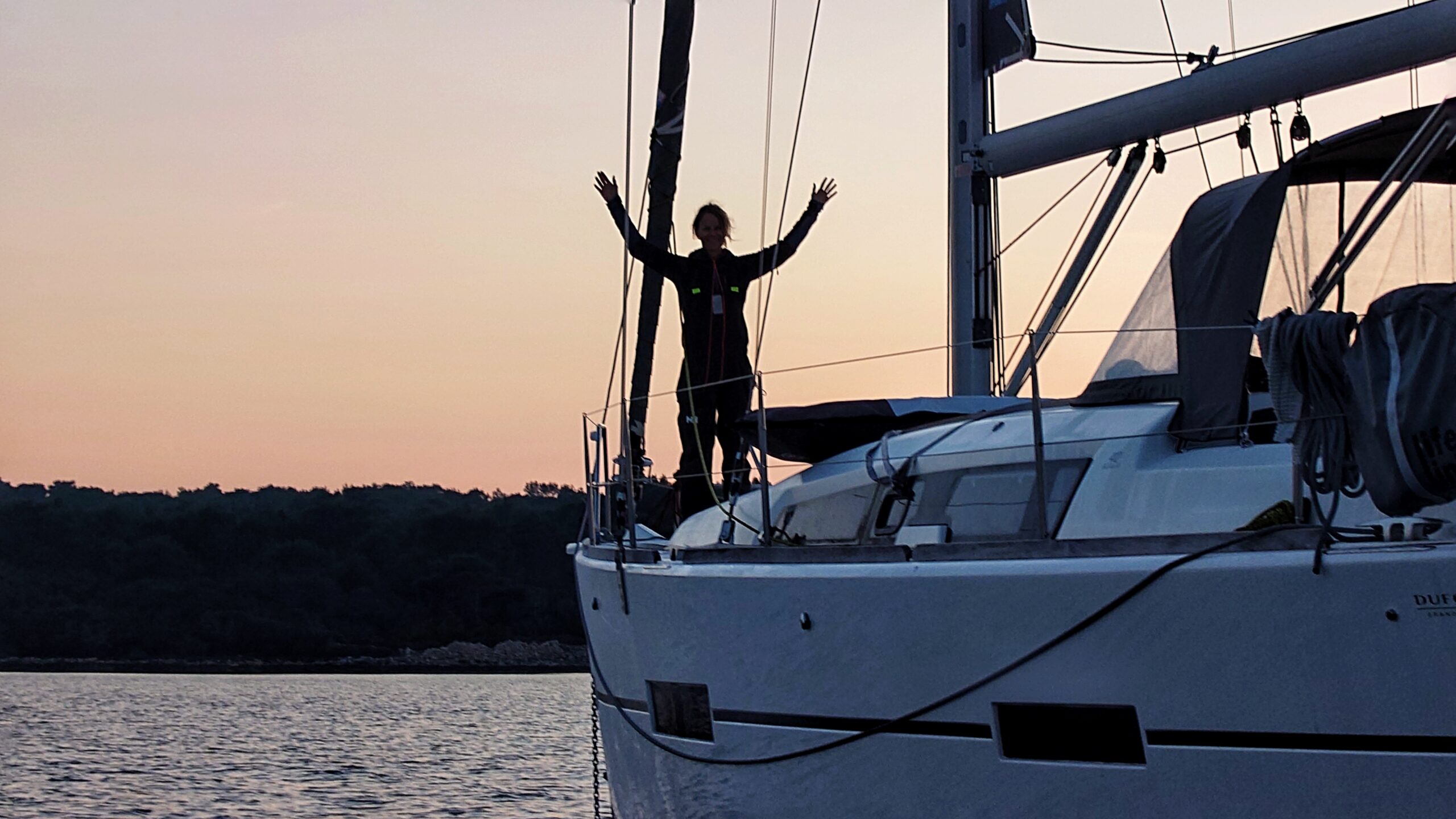 The license gives you the basics, experience keeps the nerves down when you drop the anchor in the evening. 