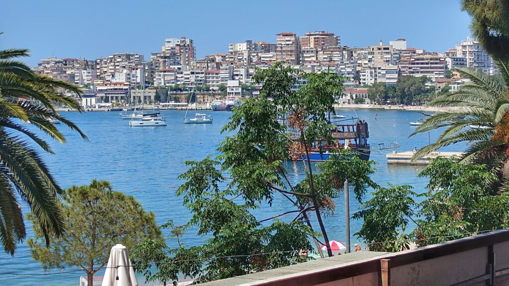 Looking at the anchorage in Sarandé from the promenade