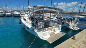 Spacious cockpit with composite twin helm wheels on Oceanis 41.1 All Winds